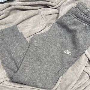 Nike men Gray Jogger Pants
